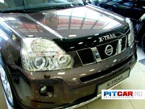 Дефлектор капота для Nissan X-Trail (2007-), с логотипом, черный, Sim